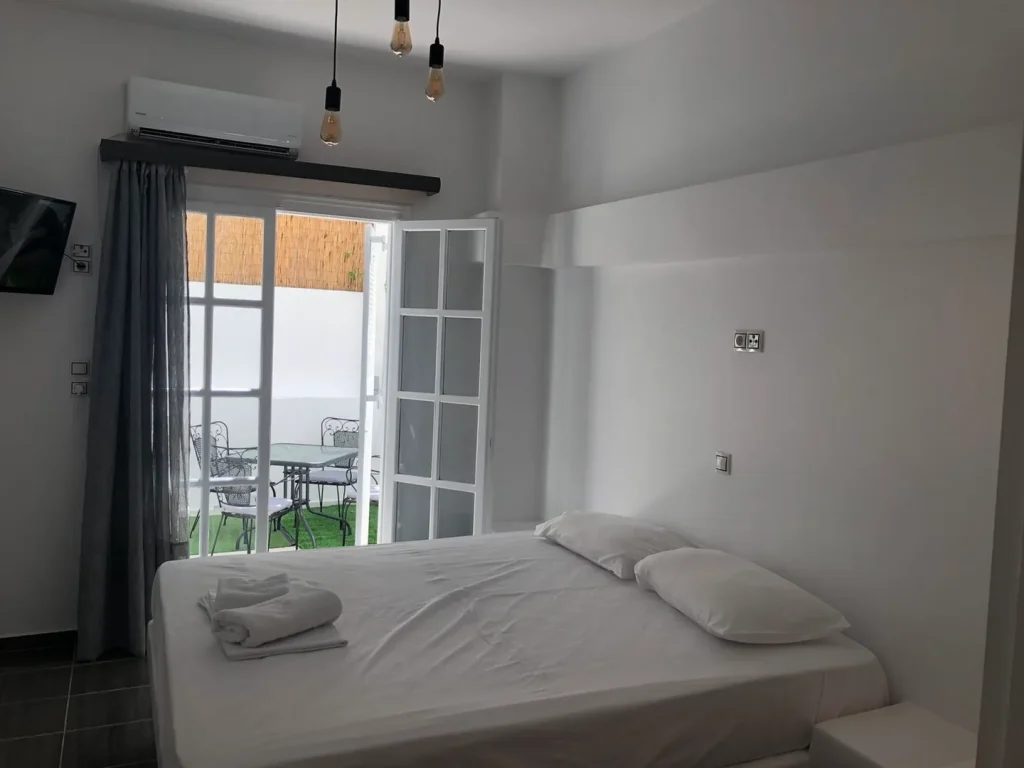 bedroom me auli